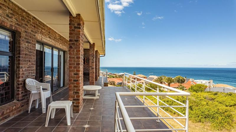5 Bedroom Property for Sale in Dana Bay Western Cape